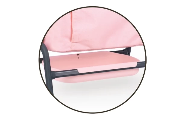 Handige opbergbak onder het bedje