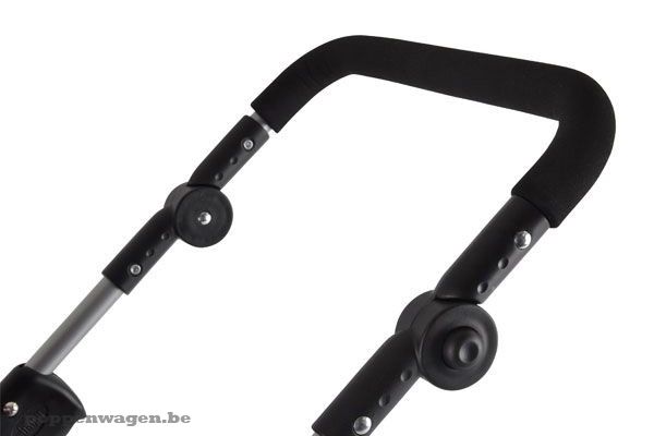 Voorzien van verstelbare duwstang.