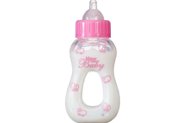Laat uw babypop goed drinken met dit leuke flesje.