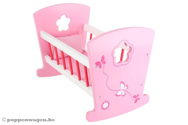 De zijkant is prachtig gedecoreerd met vlinders.